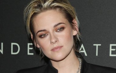 Кристен Стюарт и ее возлюбленную заметили с одинаковыми кольцами на безымянном пальце