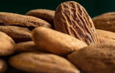 Профілактика недоумства, онкології, захворювань серця та інша користь мигдалю для здоров'я