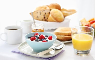 Дієтологи розповіли які продукти не можна їсти на голодний шлунок