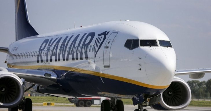 Ryanair подала до суду на пасажира на 15000 євро: що він накоїв
