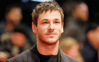 Звезда фильма «Ганнибал» катаясь на лыжах травмировался: он умер в больнице