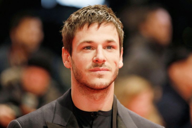 Звезда фильма «Ганнибал» катаясь на лыжах травмировался: он умер в больнице