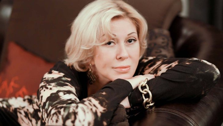 «Просто шикарна!»: Любовь Успенская покорила поклонников эффектным нарядом