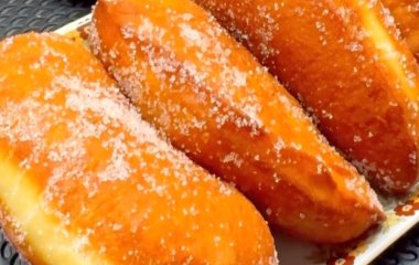 Пончики з шоколадною начинкою: простий рецепт приготування