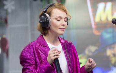 Альбина Джанабаева окружает себя уютными вещами