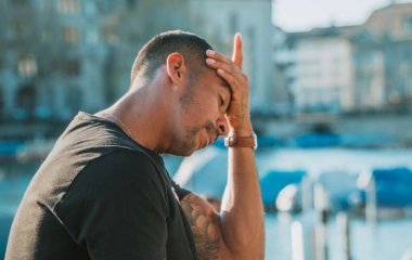 Медики назвали причины появления постоянных головных болей
