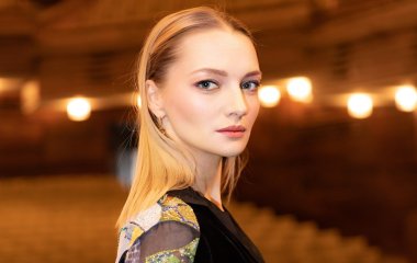 Алена Ахмадуллина и Екатерина Вилкова носят одинаковые наряды