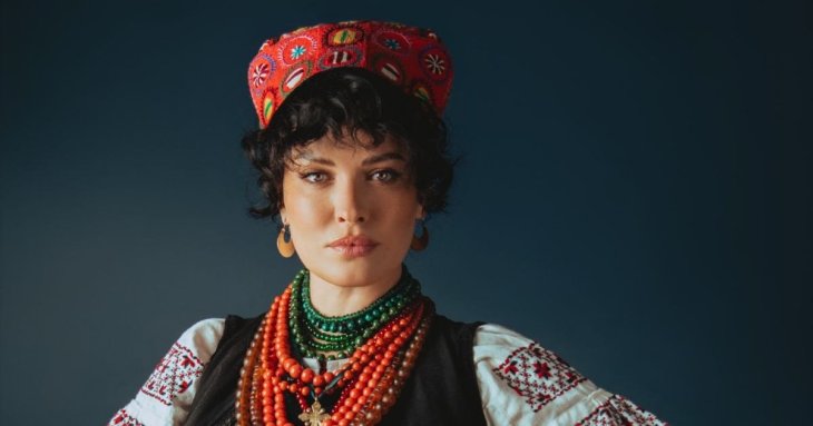 Чим живе Даша Астаф’єва сьогодні: волонтерство, UnderBooks і шлях від Playboy до радіодиктанту