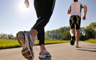 Названо сім простих способів для уповільнення процесу старіння