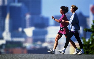 Нове масштабне дослідження розвінчує популярний міф про 10 000 кроків