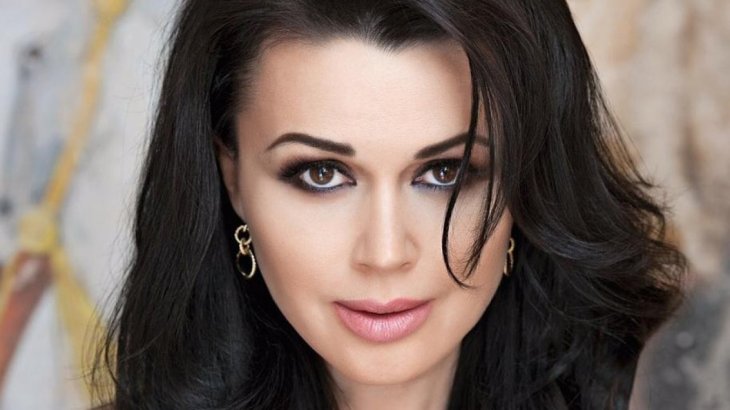 Анастасия Заворотнюк отказалась использовать «чудо-вакцину» Жанны Фриске