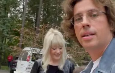 Алла Пугачева перешла на светлую сторону и стала платиновой блондинкой