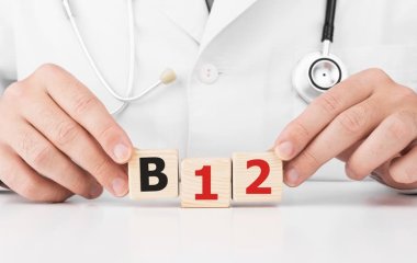 Розпізнати нестачу вітаміну B12 допоможуть три симптоми навколо рота.