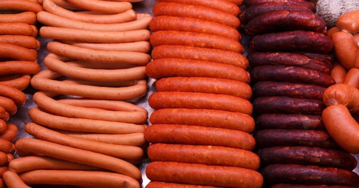 Їсть кожен: експерти назвали продукти, що викликають рак