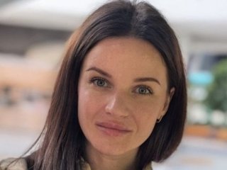 У ЖК відомої української ведучої вдруге поцілив ворожий дрон: моторошні кадри з місця 