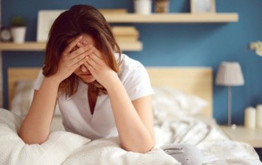 Вчені з'ясували, чому жінки скаржаться на головний біль