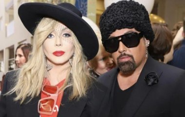 Ирина Билык и Дмитрий Коляденко удивили публичными поцелуями