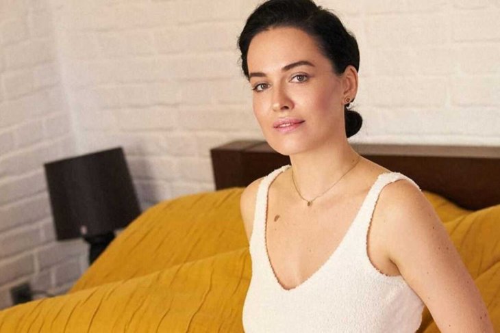 Успешные красавицы шоубизнеса, которые не были замужем и имели опыт неудачных отношений