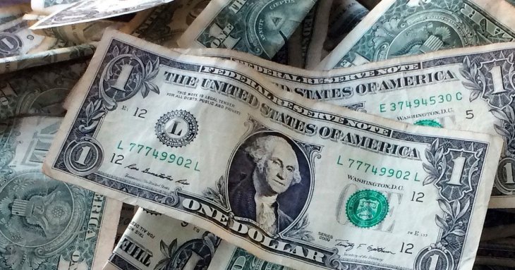 Курс валют на неділю, 5 квітня: скільки коштують долар, євро і злотий