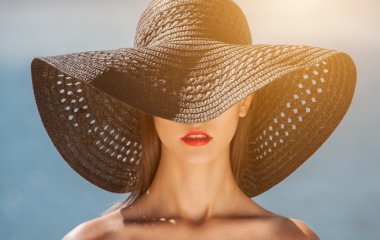 Модные пляжные шляпы с полями в коллекциях сезона весна-лето 2019, фото