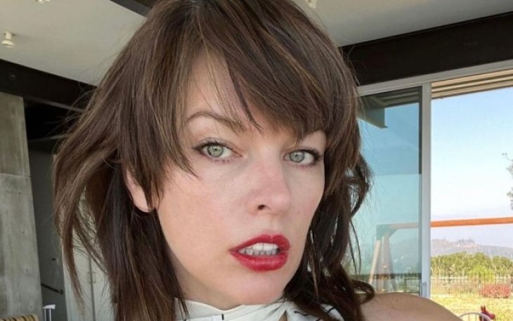 47-летняя Милла Йовович побрила голову машинкой и показалась с новой прической