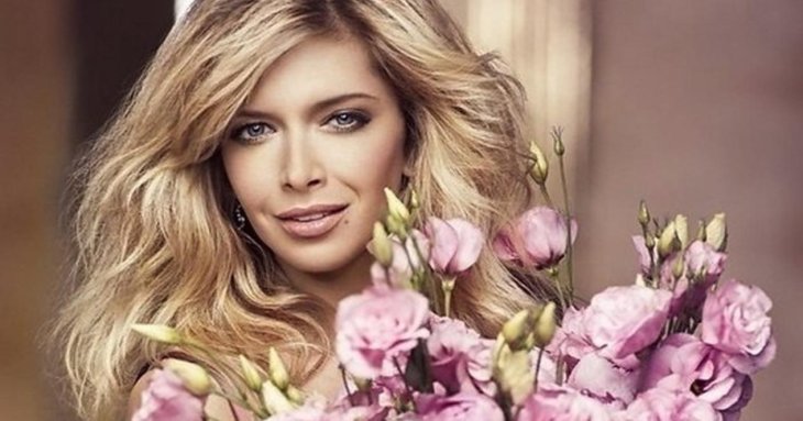 Вера Брежнева показала лицо без макияжа