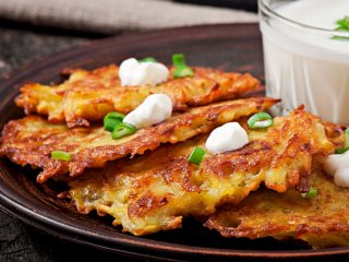 Панские деруны по-гуцульски: рецепт древнего украинского блюда