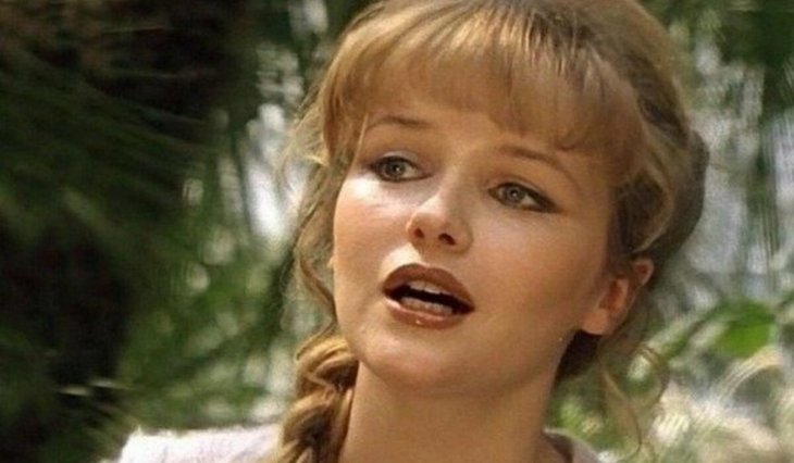 После химиотерапии Александра Яковлева вынуждена носить специальную шапочку