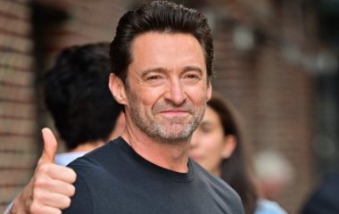 Хью Джекмана заметили на свидании с загадочной незнакомкой