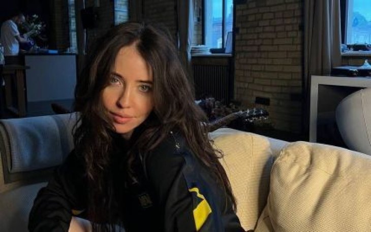 Дорофеева показала их квартиру с Кацуриным в Киеве и как готовит на кухне