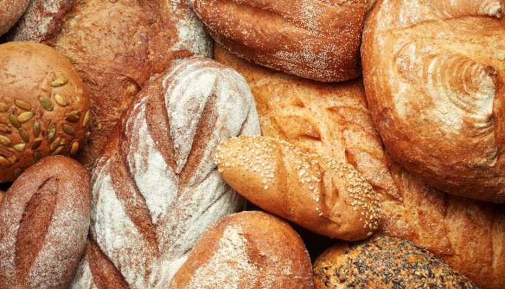 Як зробити черствий хліб знову свіжим та м'яким: лайфхак від відомого британського шеф-кухаря