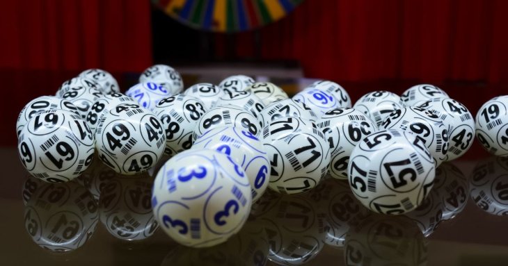 Жінка втратила чоловіка і виграла майже 59 мільярдів гривень: вона шокувала історією, як їй допоміг покійний