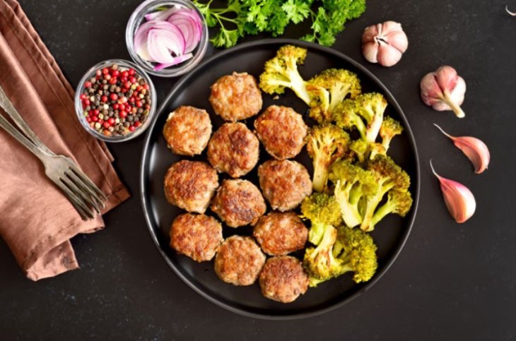 Как и когда ужинать, чтобы хорошо спать