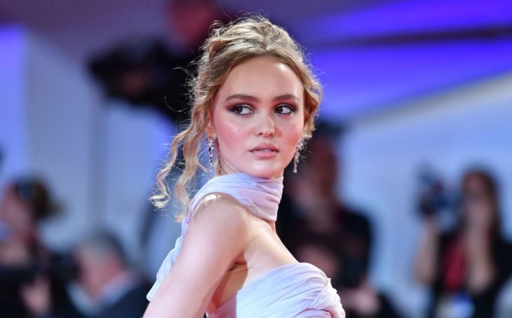 Лили-Роуз Депп и Тимоти Шаламе на премьере фильма 