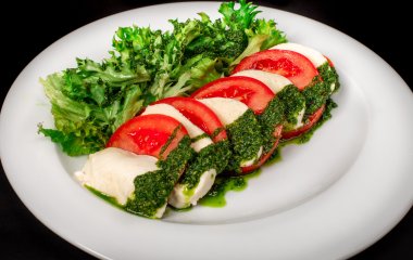 Рецепт запеченных помидоров с моцареллой