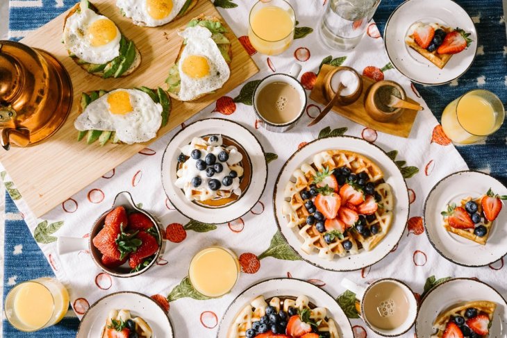 Чтобы есть и не толстеть: лучшие продукты на завтрак