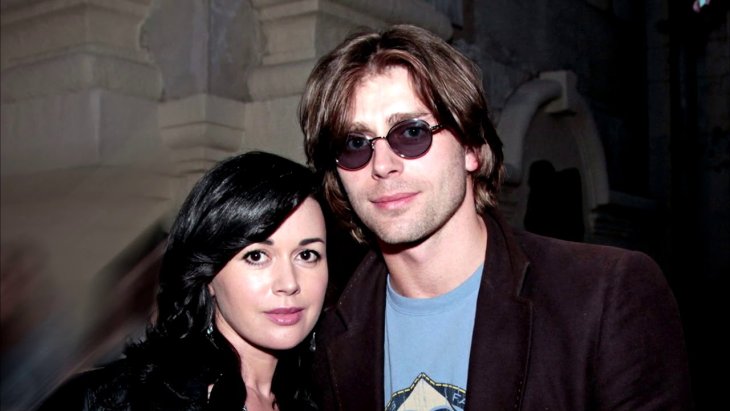 Налоговая заблокировала счета мужа Анастасии Заворотнюк