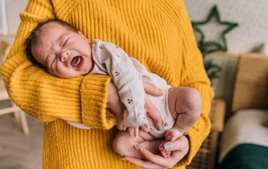 Не тільки грудьми: розвінчання 4 популярних міфів про маленьких дітей