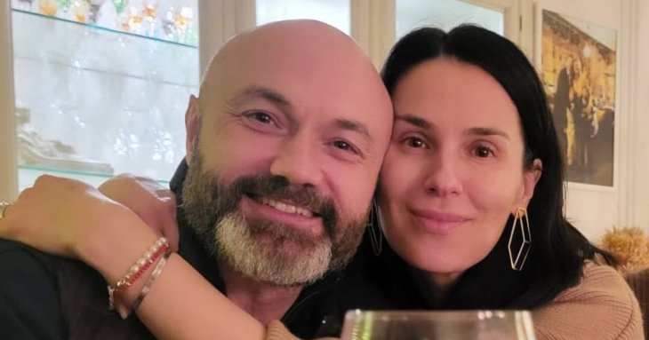 Маша Єфросиніна розчулила поцілунками і танцем з чоловіком-військовим на своє 47-річчя
