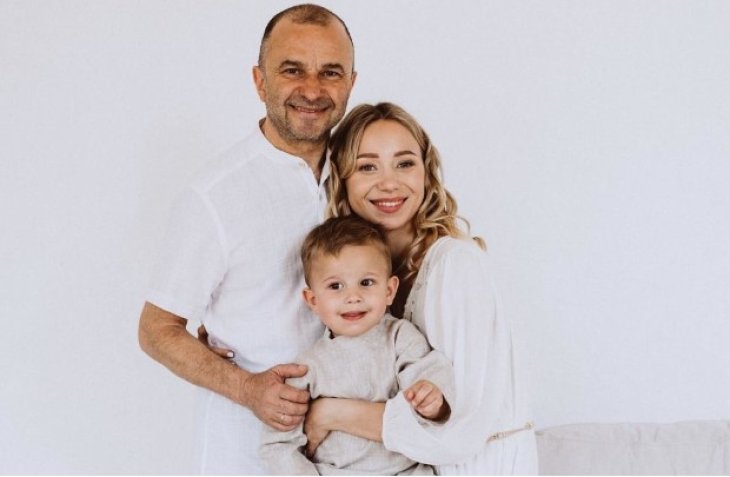 Жена Павлика сообщила результаты длительного обследования 2-летнего сына из-за задержки речи