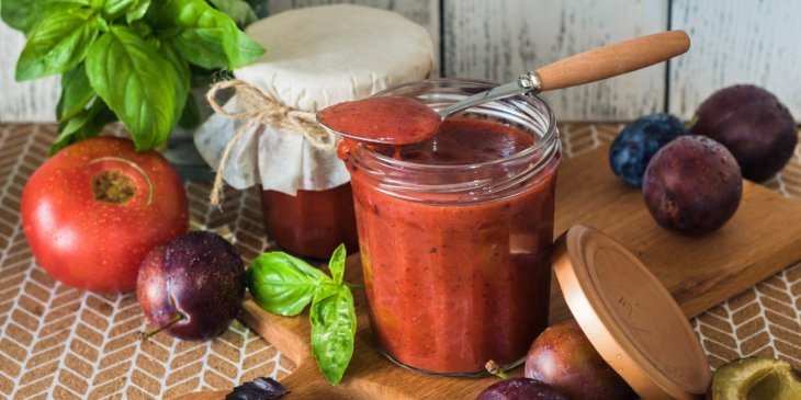 Как приготовить домашний ткемали из слив: рецепт восхитительного грузинского соуса