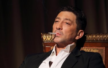 Григорий Лепс позировал в интересном образе