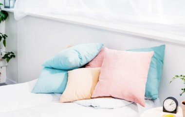 Прихована небезпека для здоров'я: як часто потрібно змінювати подушки, на думку експертів