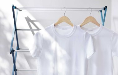 Как и чем отбелить белые вещи в домашних условиях. Как стирать белые вещи