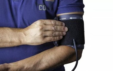 Домашня аптечка гіпертоніка: як без ліків збити високий тиск