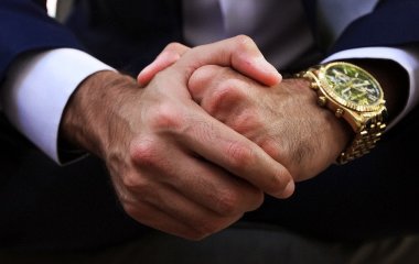 Жестикуляція у спілкуванні: які рухи допоможуть вам здаватися компетентнішими