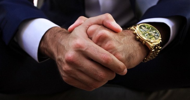 Жестикуляція у спілкуванні: які рухи допоможуть вам здаватися компетентнішими