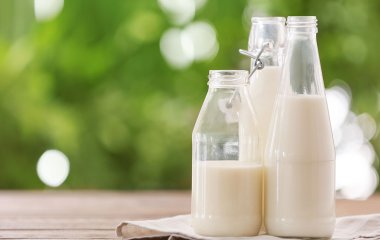 Комаровский назвал, какое молоко и сколько лучше употреблять