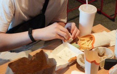Лікар перерахувала шкідливі для роботи мозку продукти