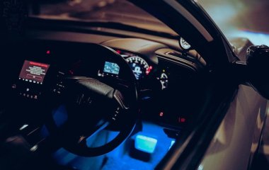 Водії в шоці: весь час ігнорували символ на панелі, а він може врятувати авто
